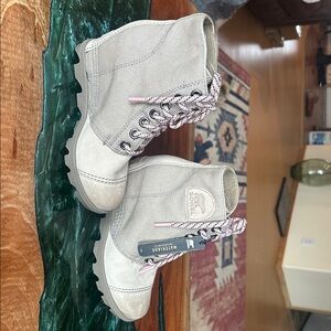 Sorel Women's Winter Boots in Gray and Pink